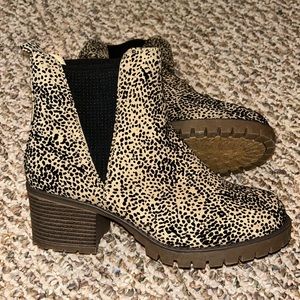 Size 7.5 Leopard Boots